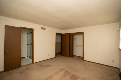 2918 30TH Street Moline IL 61265