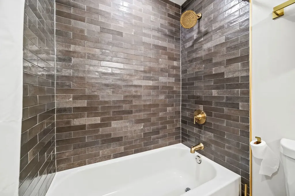 1601 East Maple Terrace Lisle IL 60532