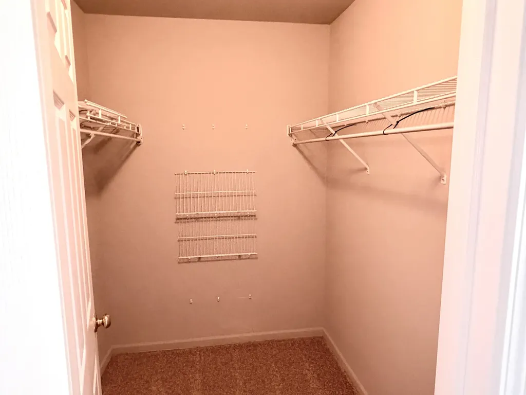166 Avalon Court Roselle IL 60172