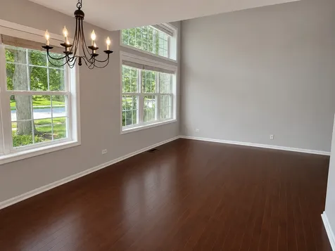 166 Avalon Court Roselle IL 60172