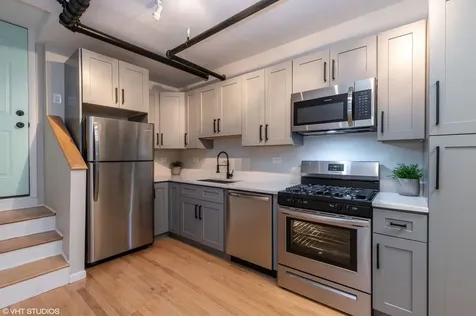 2839 North Sawyer Avenue Chicago IL 60618