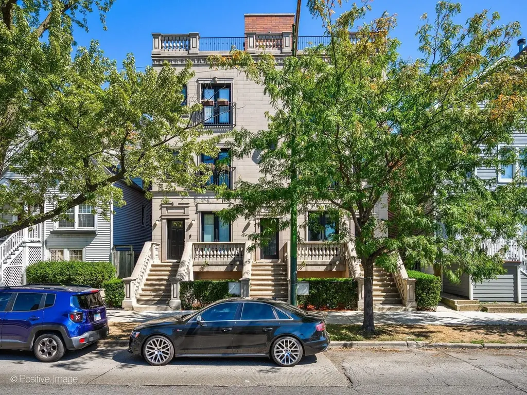 2849 North Ashland Avenue Chicago IL 60657