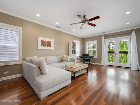 2849 North Ashland Avenue Chicago IL 60657