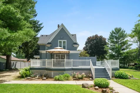344 Flagg Street Paw Paw IL 61353
