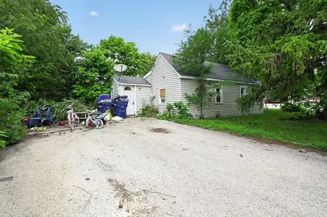 1155 South 7th Street Dekalb IL 60115