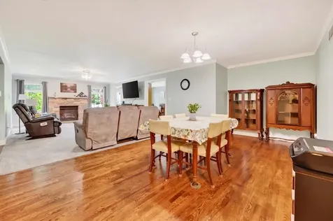 673 Bayfield Drive Dekalb IL 60115