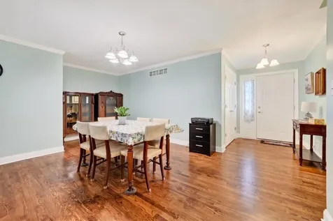673 Bayfield Drive Dekalb IL 60115