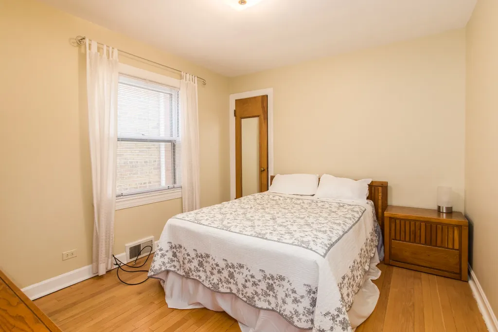 5950 West Foster Avenue Chicago IL 60630