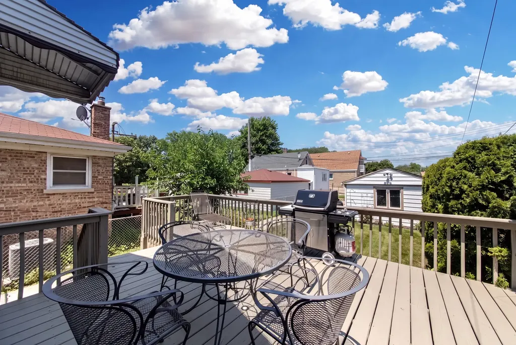 5950 West Foster Avenue Chicago IL 60630