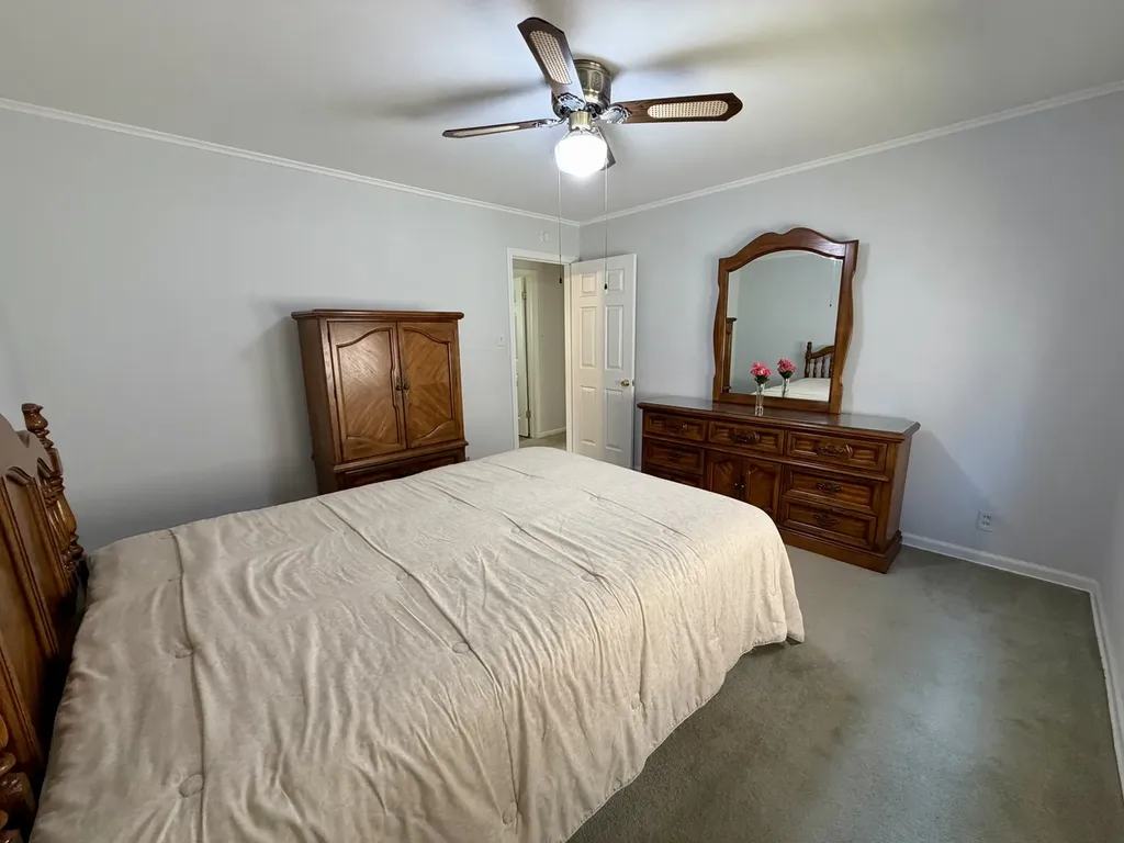 11247 South Albany Avenue Chicago IL 60655