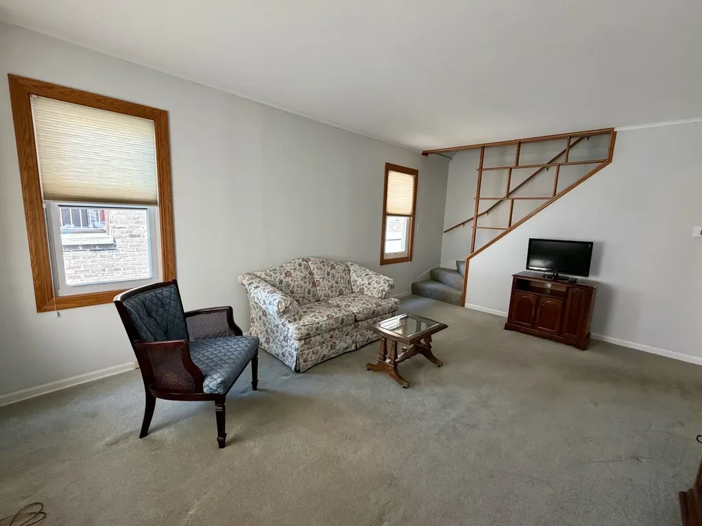 11247 South Albany Avenue Chicago IL 60655