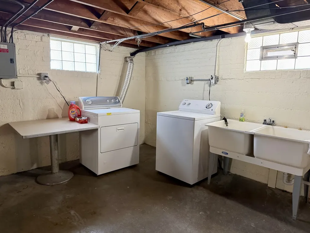 11247 South Albany Avenue Chicago IL 60655