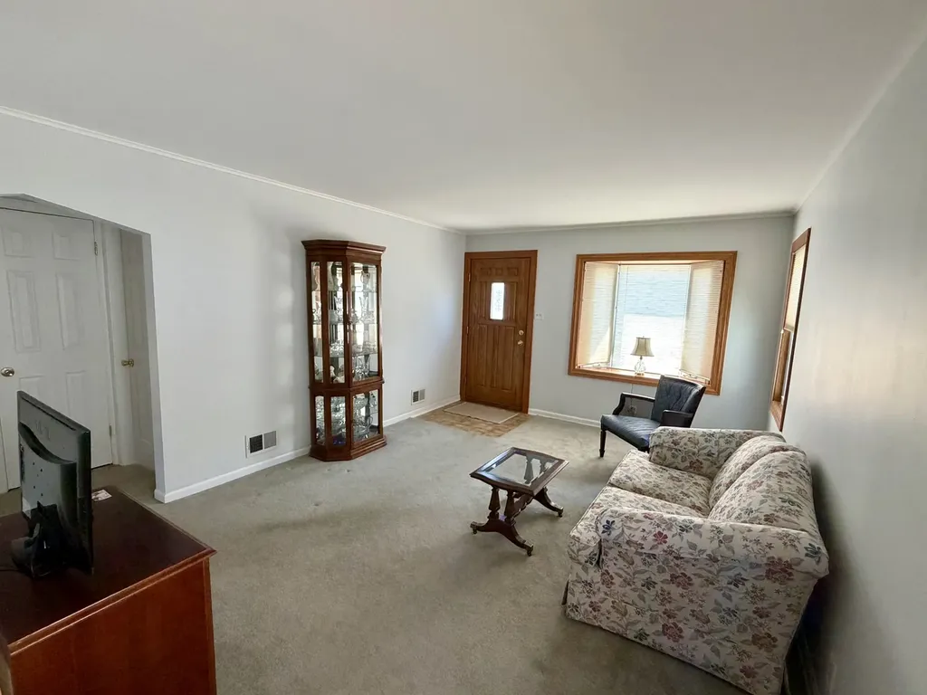 11247 South Albany Avenue Chicago IL 60655