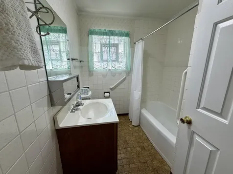 11247 South Albany Avenue Chicago IL 60655