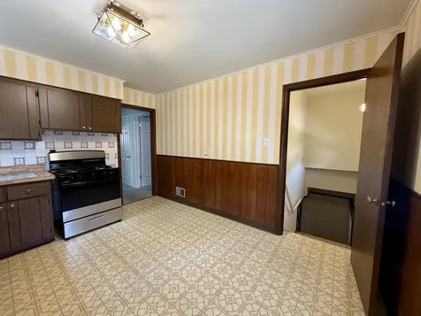 11247 South Albany Avenue Chicago IL 60655
