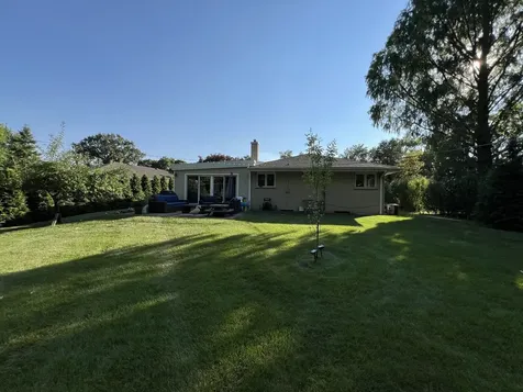 255 Riverside Drive Northfield IL 60093