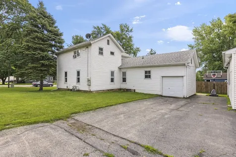 221 Castle Street Sandwich IL 60548