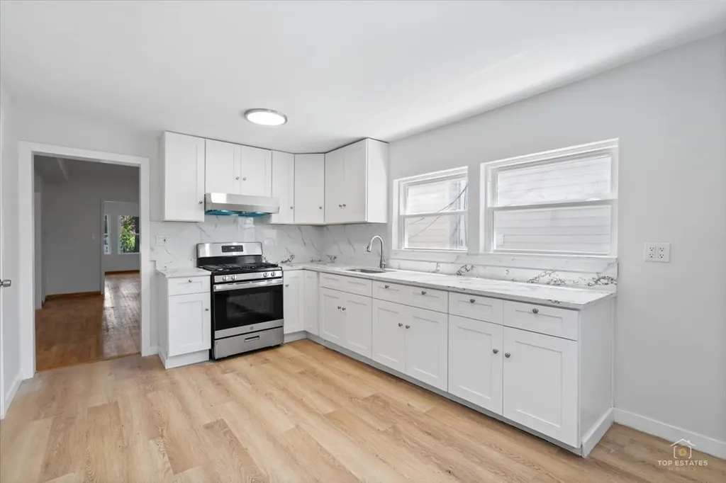 3504 South Maplewood Avenue Chicago IL 60632