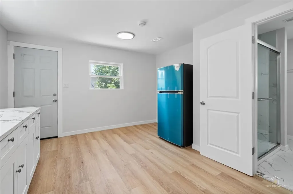 3504 South Maplewood Avenue Chicago IL 60632
