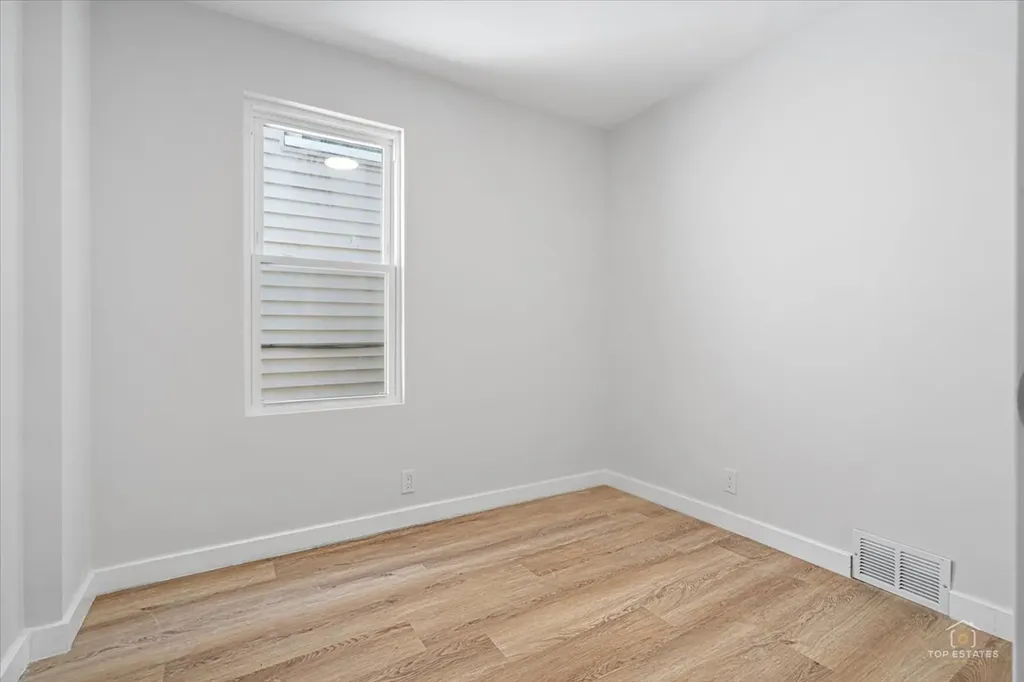 3504 South Maplewood Avenue Chicago IL 60632