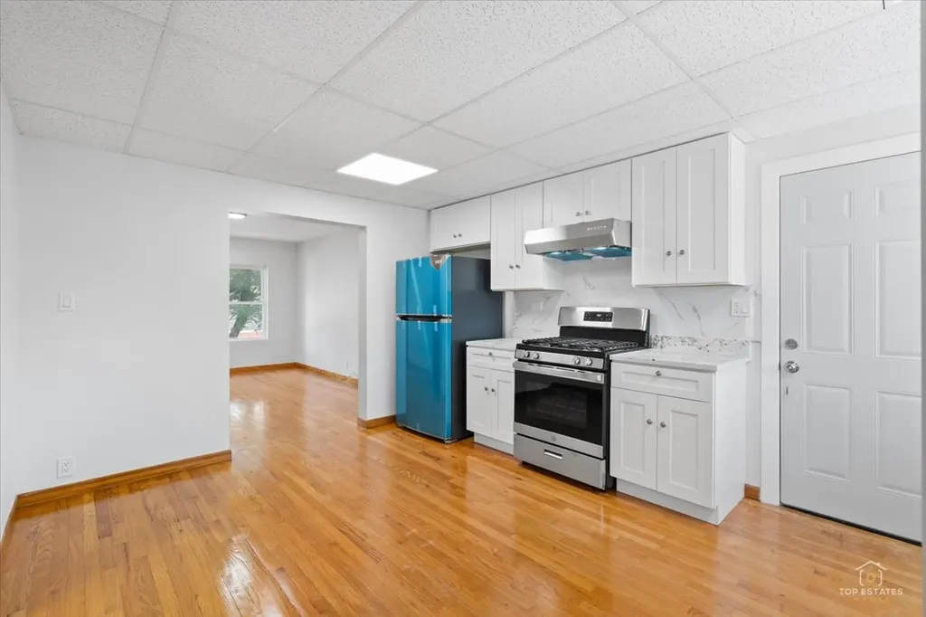 3504 South Maplewood Avenue Chicago IL 60632