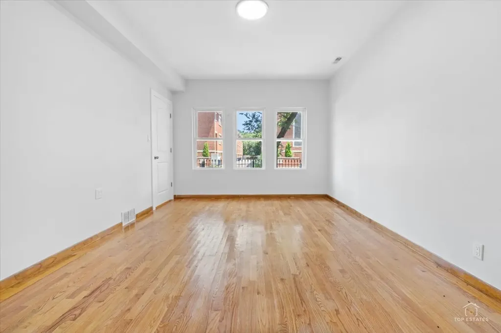 3504 South Maplewood Avenue Chicago IL 60632