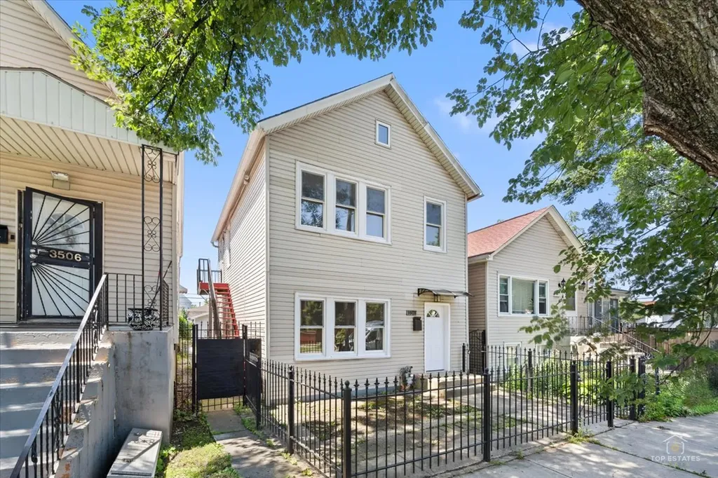 3504 South Maplewood Avenue Chicago IL 60632