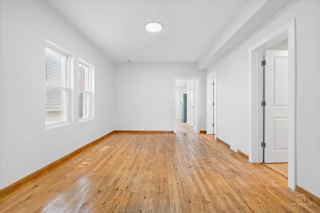 3504 South Maplewood Avenue Chicago IL 60632