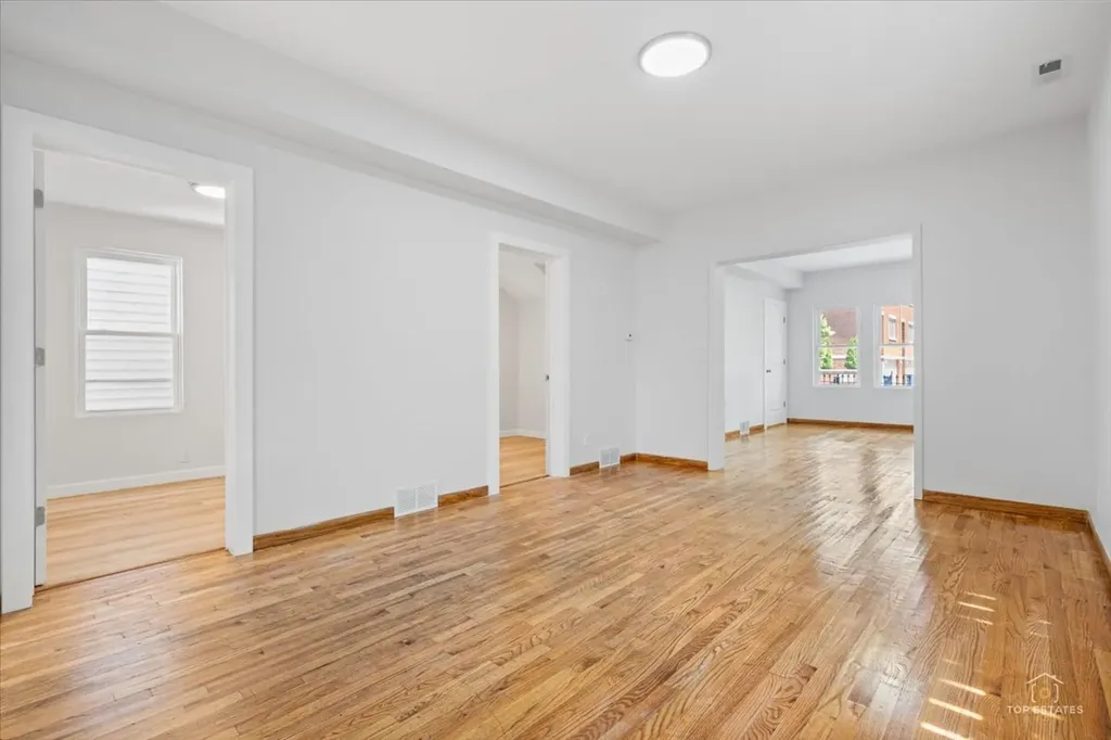 3504 South Maplewood Avenue Chicago IL 60632