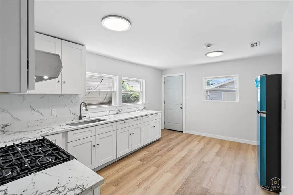 3504 South Maplewood Avenue Chicago IL 60632