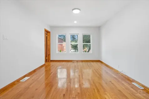 3504 South Maplewood Avenue Chicago IL 60632