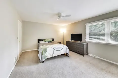 1207 West Thomas Street Arlington Heights IL 60004