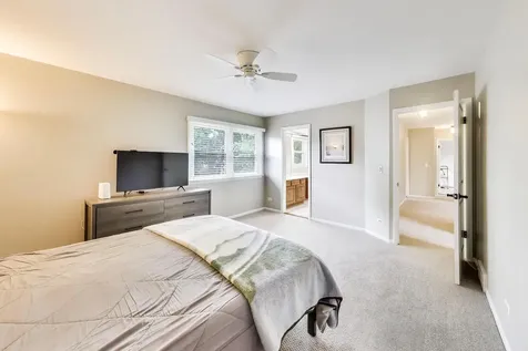 1207 West Thomas Street Arlington Heights IL 60004