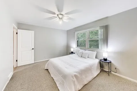 1207 West Thomas Street Arlington Heights IL 60004