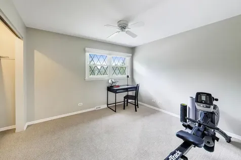 1207 West Thomas Street Arlington Heights IL 60004