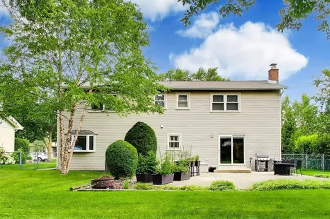 1207 West Thomas Street Arlington Heights IL 60004
