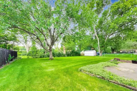 1207 West Thomas Street Arlington Heights IL 60004