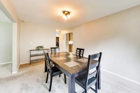 1207 West Thomas Street Arlington Heights IL 60004