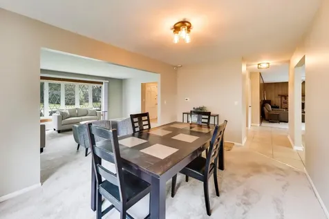 1207 West Thomas Street Arlington Heights IL 60004