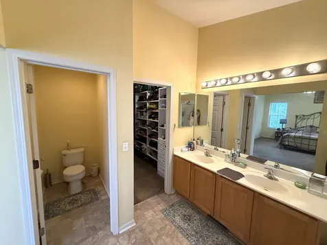 2871 Falling Waters Lane Lindenhurst IL 60046
