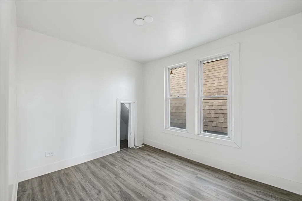 6843 South Carpenter Street Chicago IL 60621