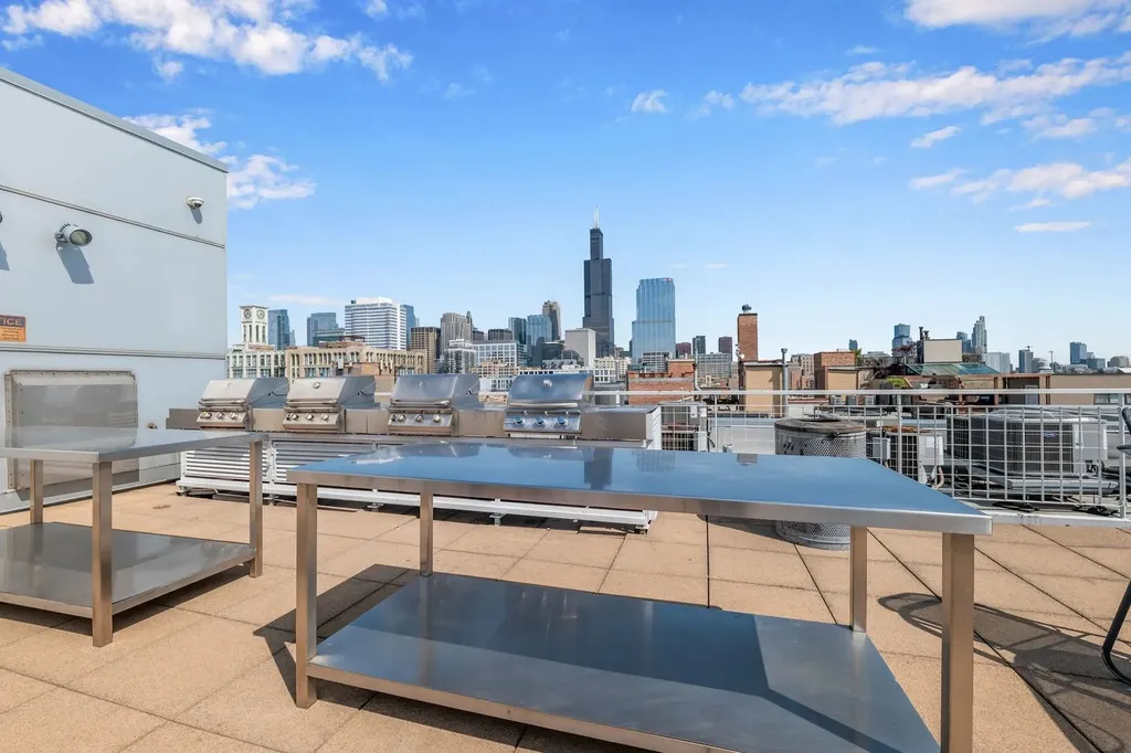 933 West Van Buren Street Chicago IL 60607