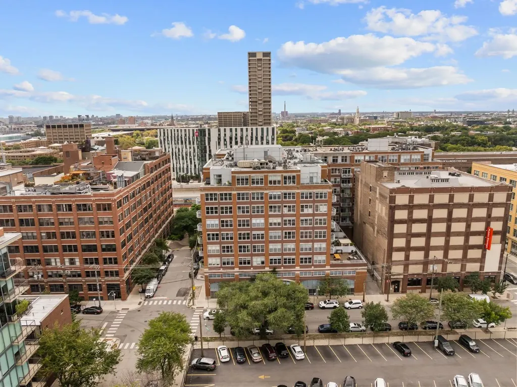 933 West Van Buren Street Chicago IL 60607