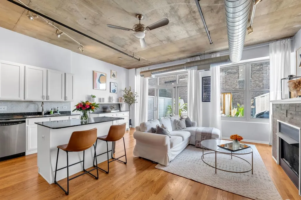 933 West Van Buren Street Chicago IL 60607