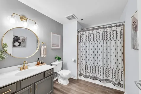 933 West Van Buren Street Chicago IL 60607