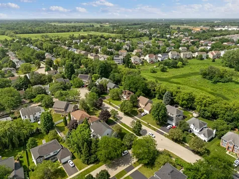 189 Hampton Street Cary IL 60013