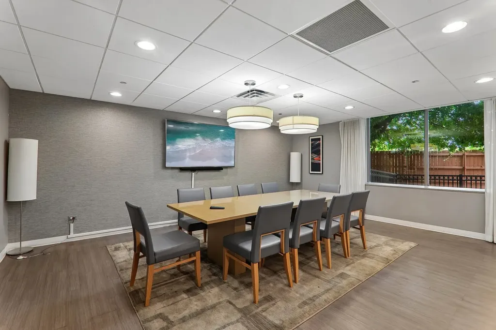 1717 South Prairie Avenue Chicago IL 60616