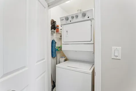 1717 South Prairie Avenue Chicago IL 60616