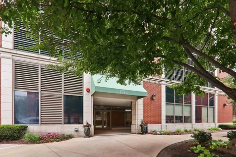 1717 South Prairie Avenue Chicago IL 60616