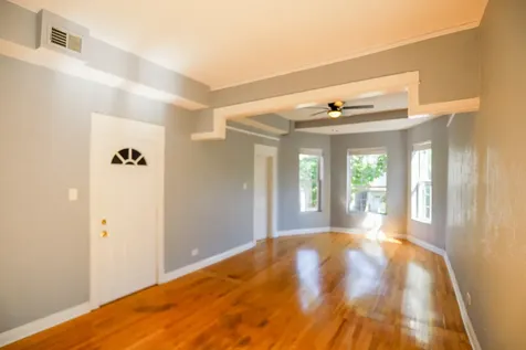 3525 West Dickens Avenue Chicago IL 60647